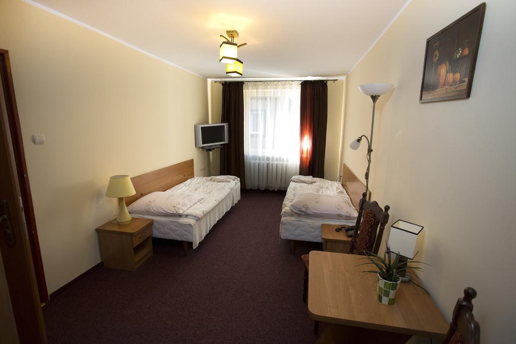 Hotel Kakadu Konin Kültér fotó