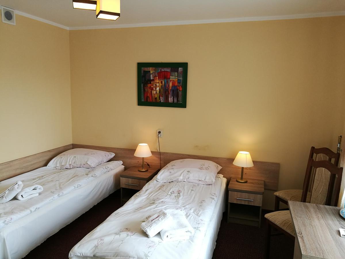 Hotel Kakadu Konin Kültér fotó