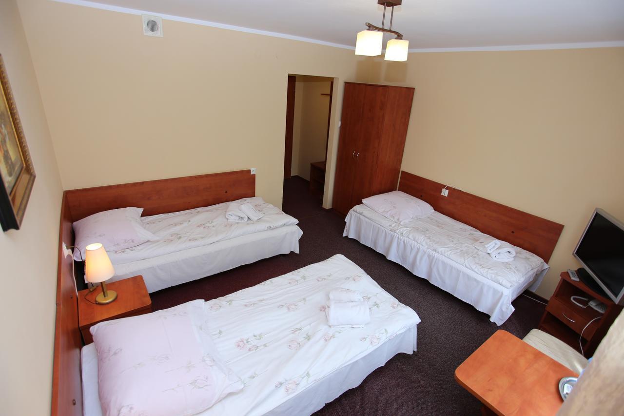 Hotel Kakadu Konin Kültér fotó
