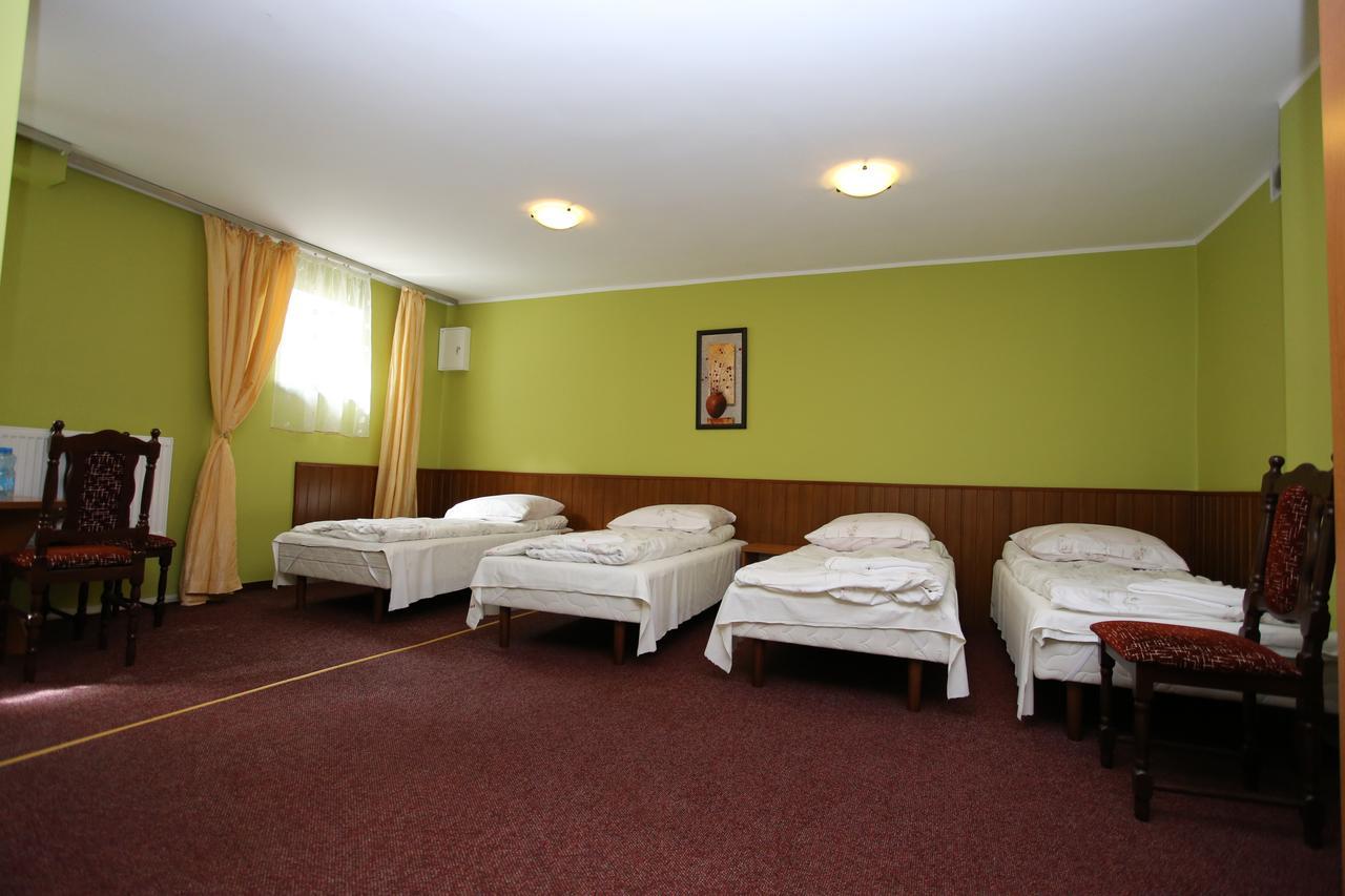 Hotel Kakadu Konin Kültér fotó