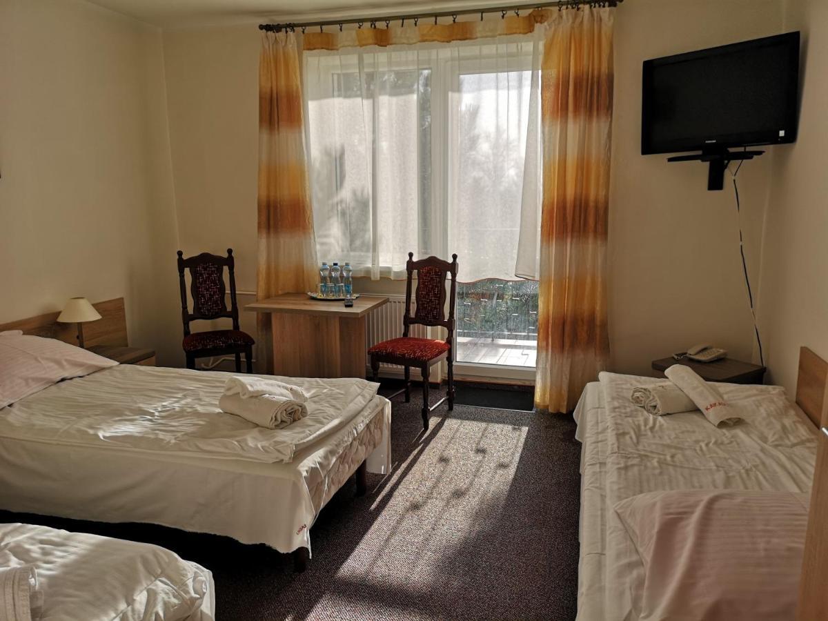 Hotel Kakadu Konin Kültér fotó