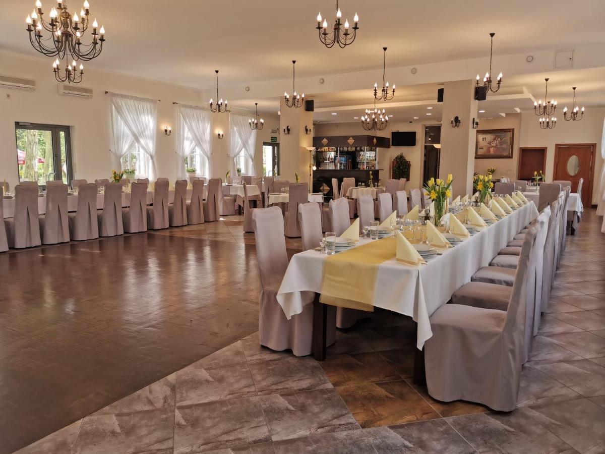 Hotel Kakadu Konin Kültér fotó